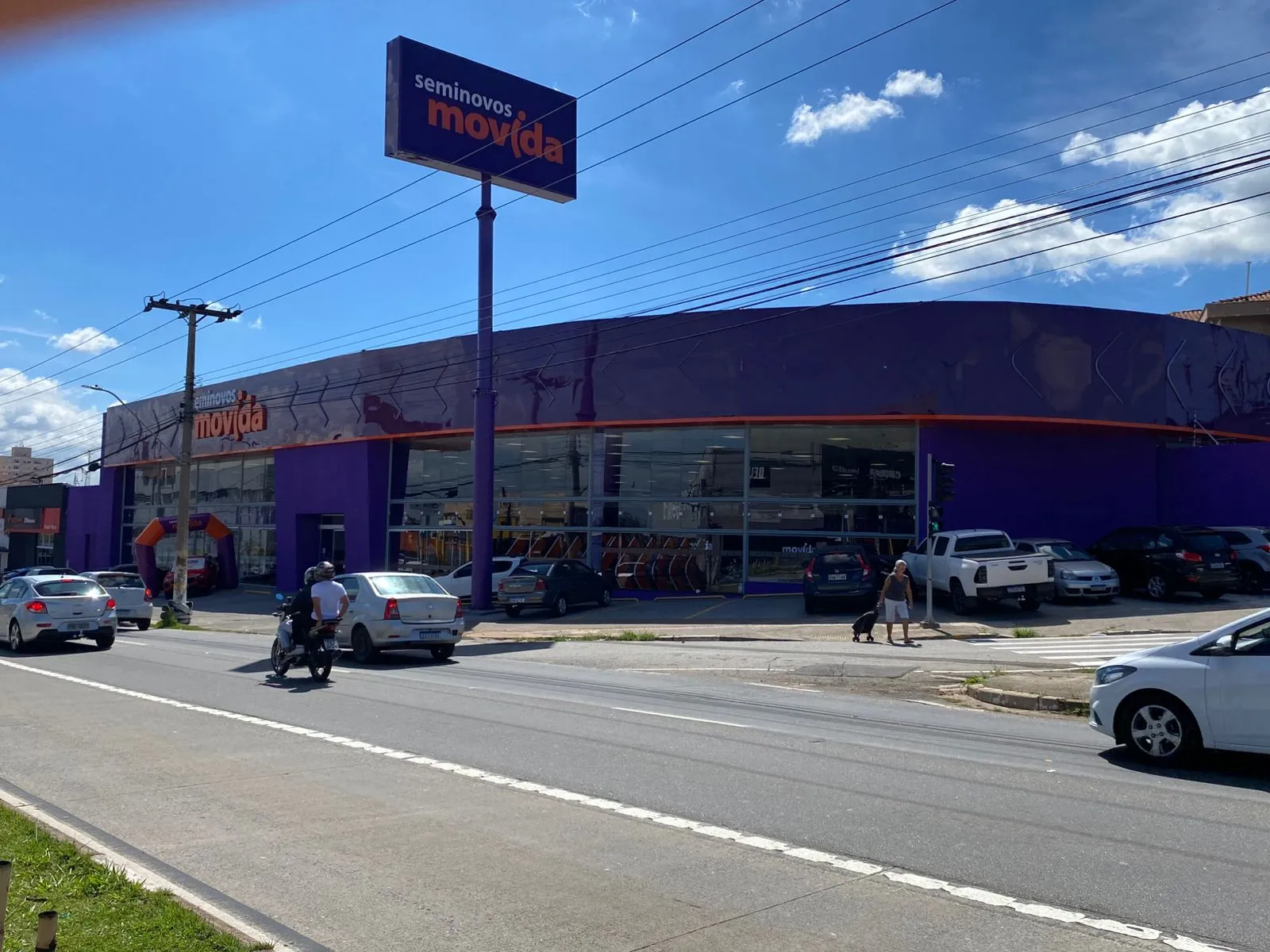 'Loja seminovos movida localizada em' + st.name